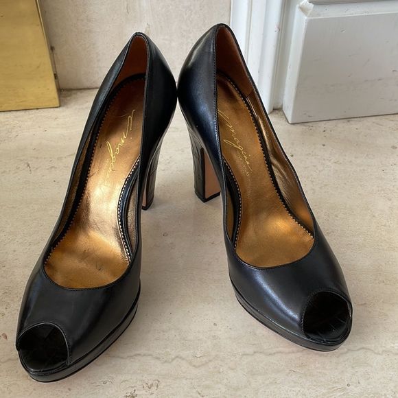 Imagine Vince Camuto Verinas Alligator Peep Toe Pumps - Picture 5 of 8